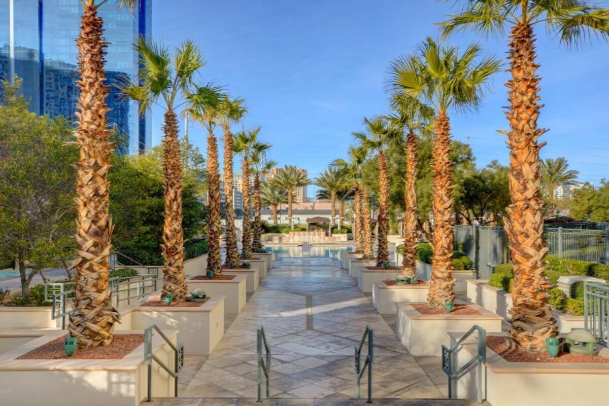 Mgm Signature-23-719 Strip View Jacuzzi Studio Las Vegas Bagian luar foto